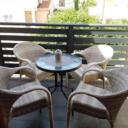 Martina 2 Appartement Bašanija Buitenkant foto
