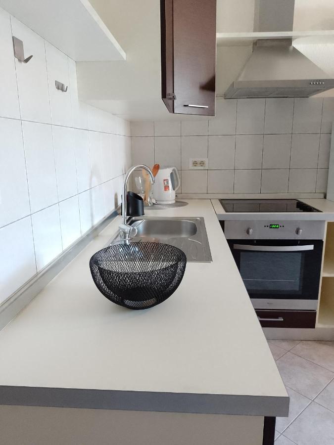 Martina 2 Appartement Bašanija Buitenkant foto