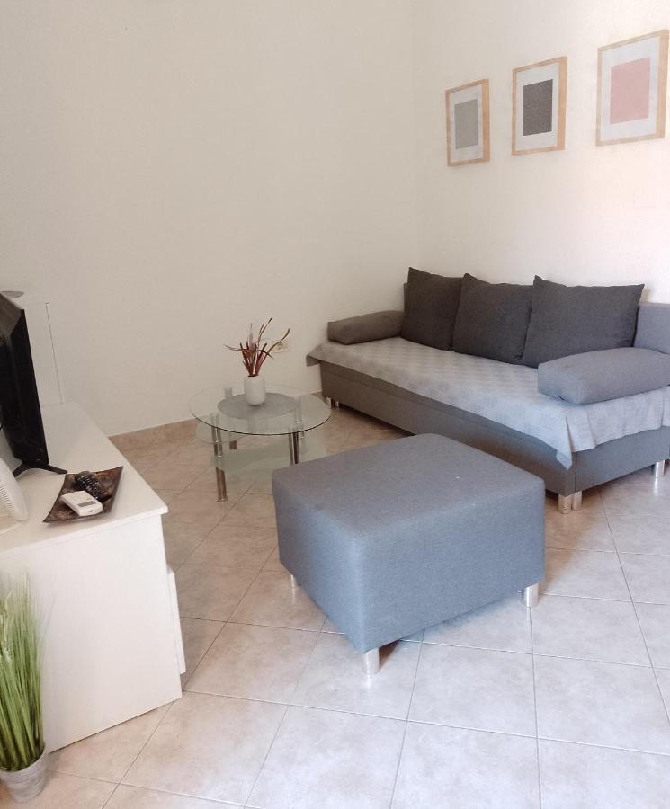 Martina 2 Appartement Bašanija Buitenkant foto