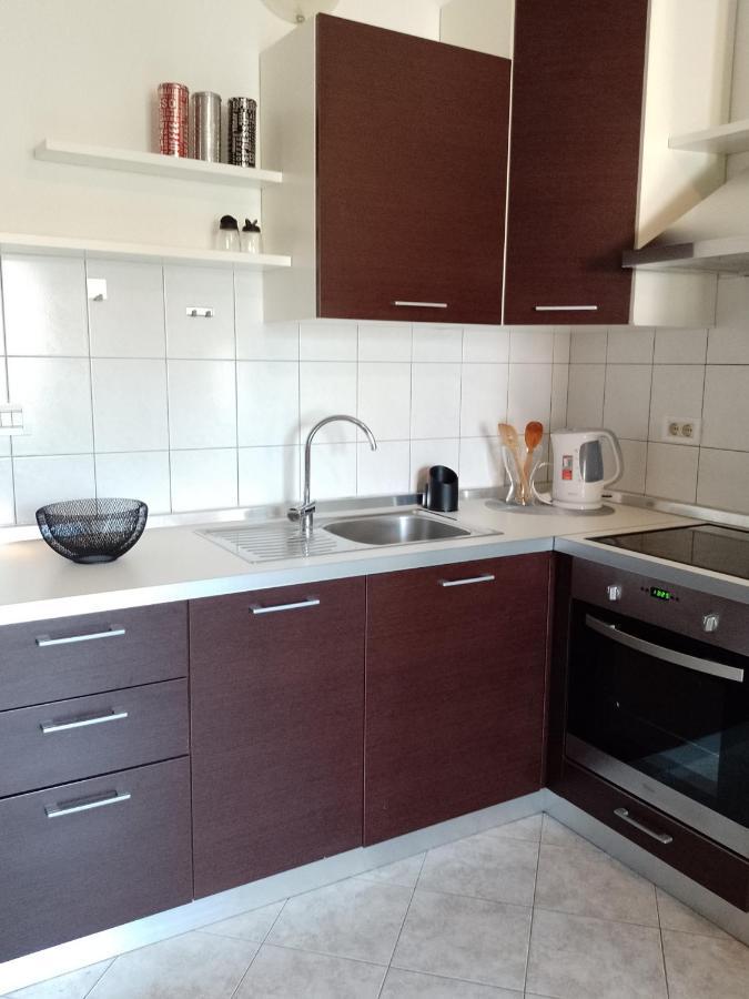 Martina 2 Appartement Bašanija Buitenkant foto